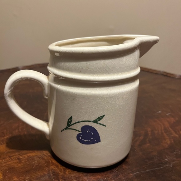 Heart Patterned Ceramic Pitcher - Picture 2 of 2